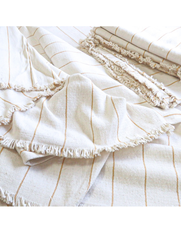 Manta Lili (Ocre) - Deco Por Mayor