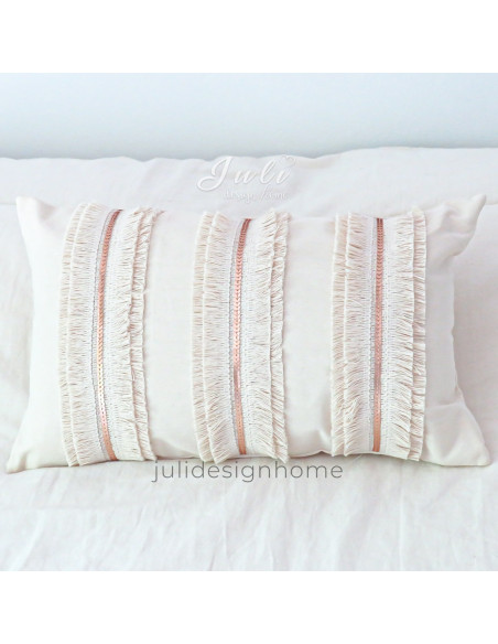 almohadón con flecos